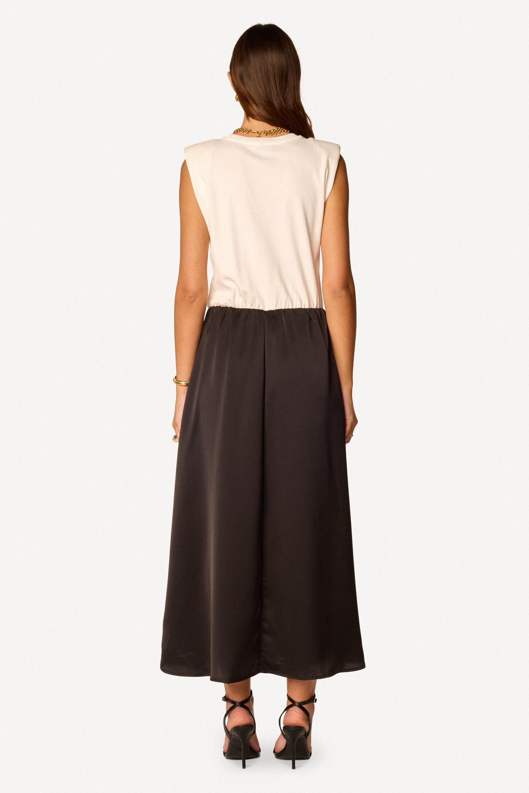 Robe longue sans manches Noir - Axara Paris