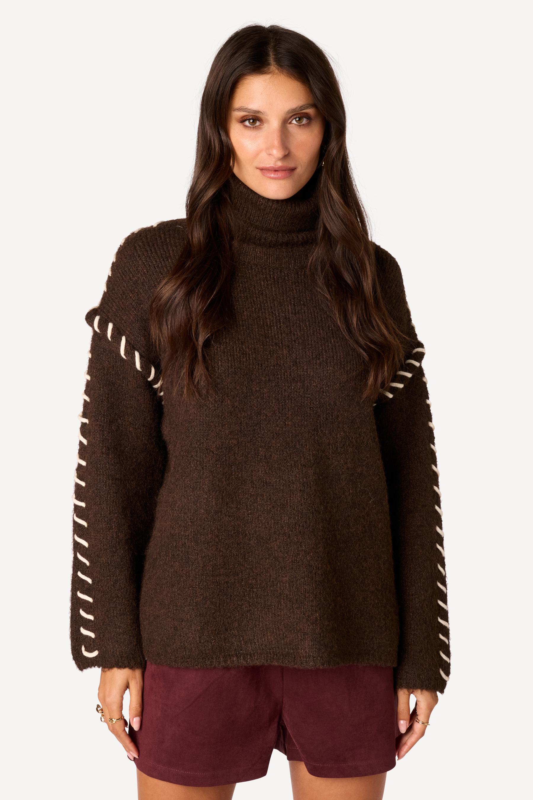 Pull avec détail Choco - Axara Paris