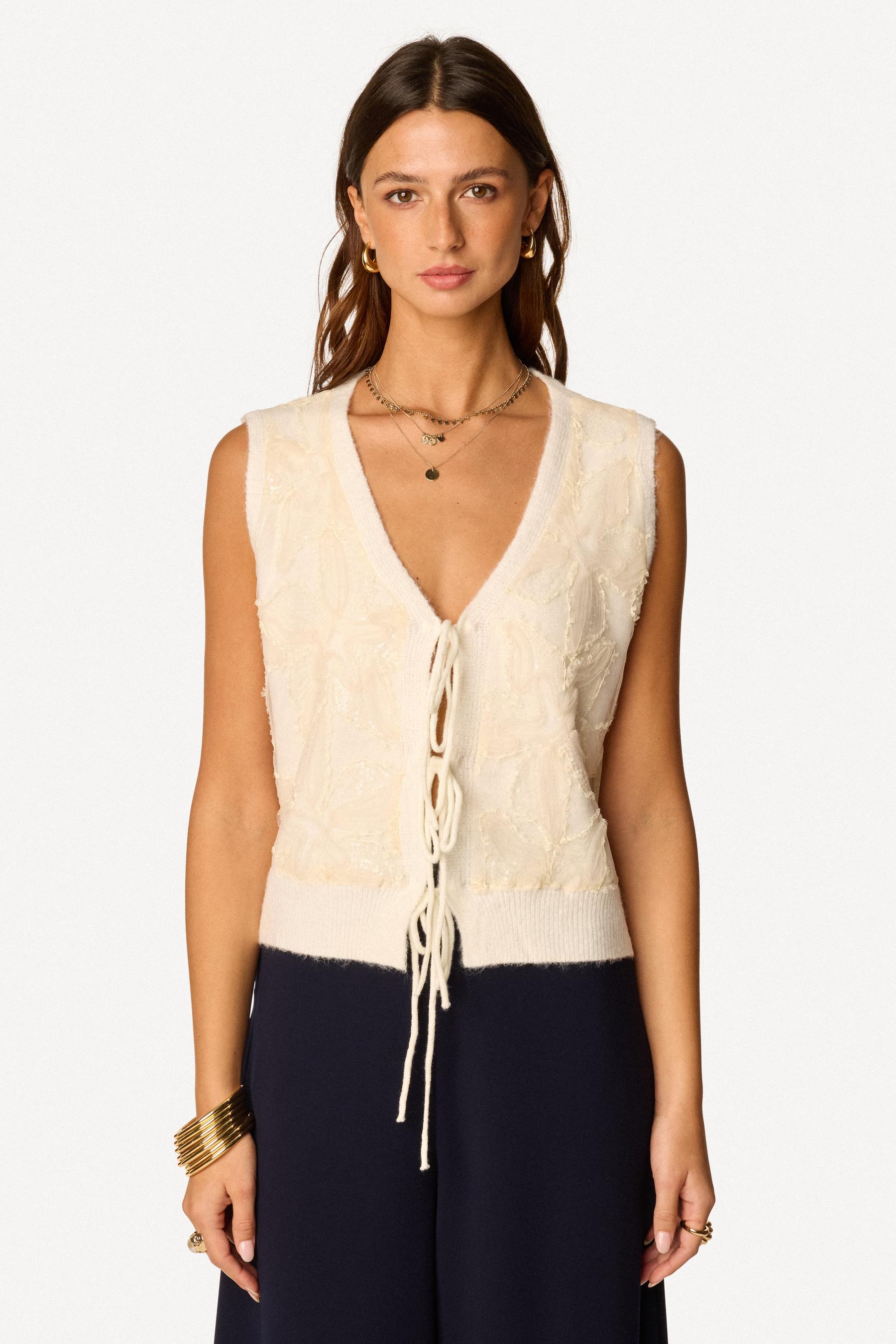 Gilet brodé sans manches Ecru - Axara Paris