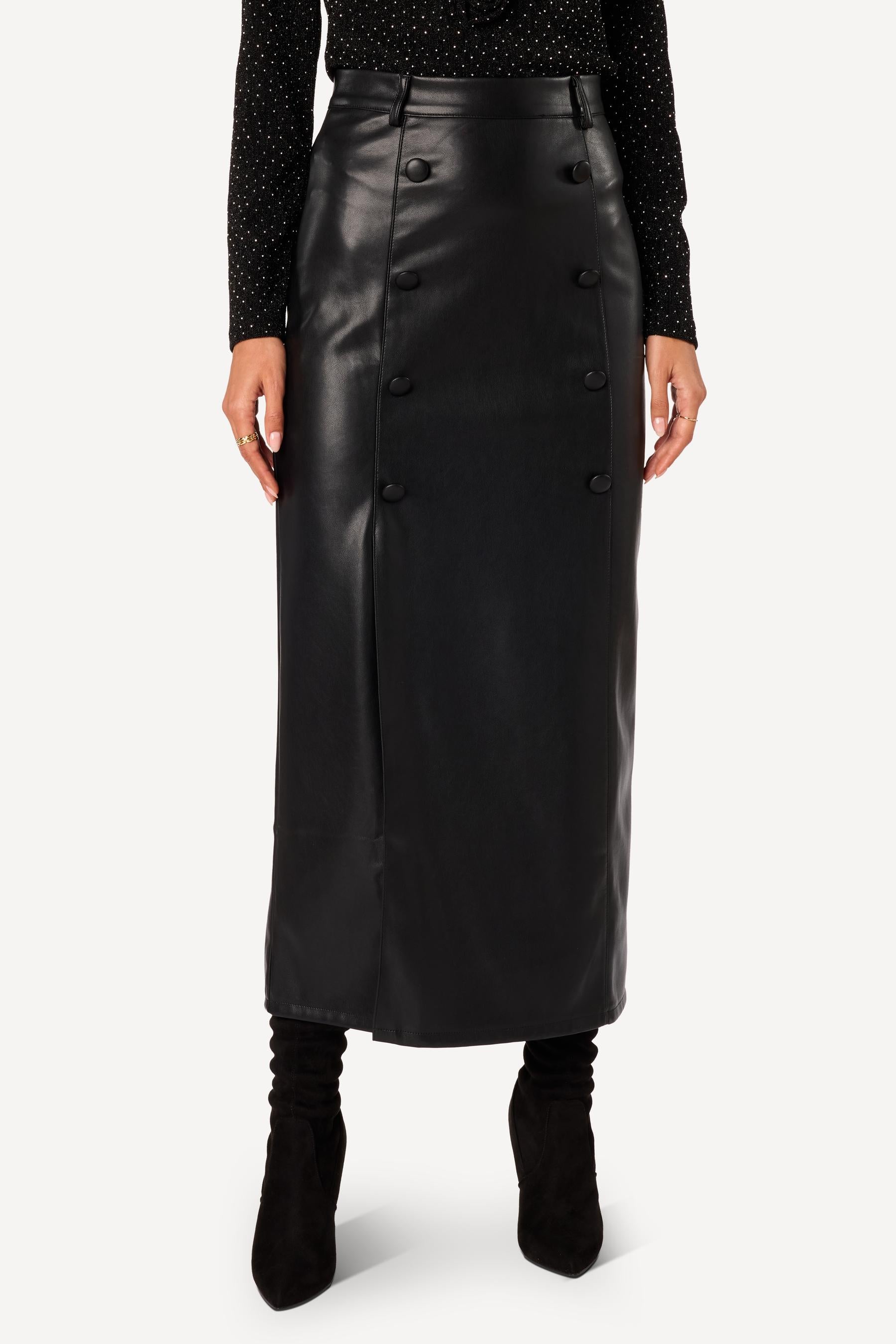 Jupe longue en simili cuir Noir - Axara Paris